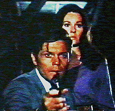 Steve pulling his gun